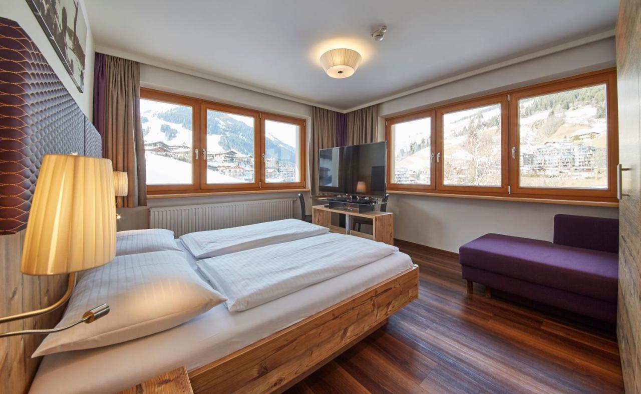 Johanneshof - Dein Mountain Wohlfuehlhotel Заалбах-Хинтерглем Екстериор снимка