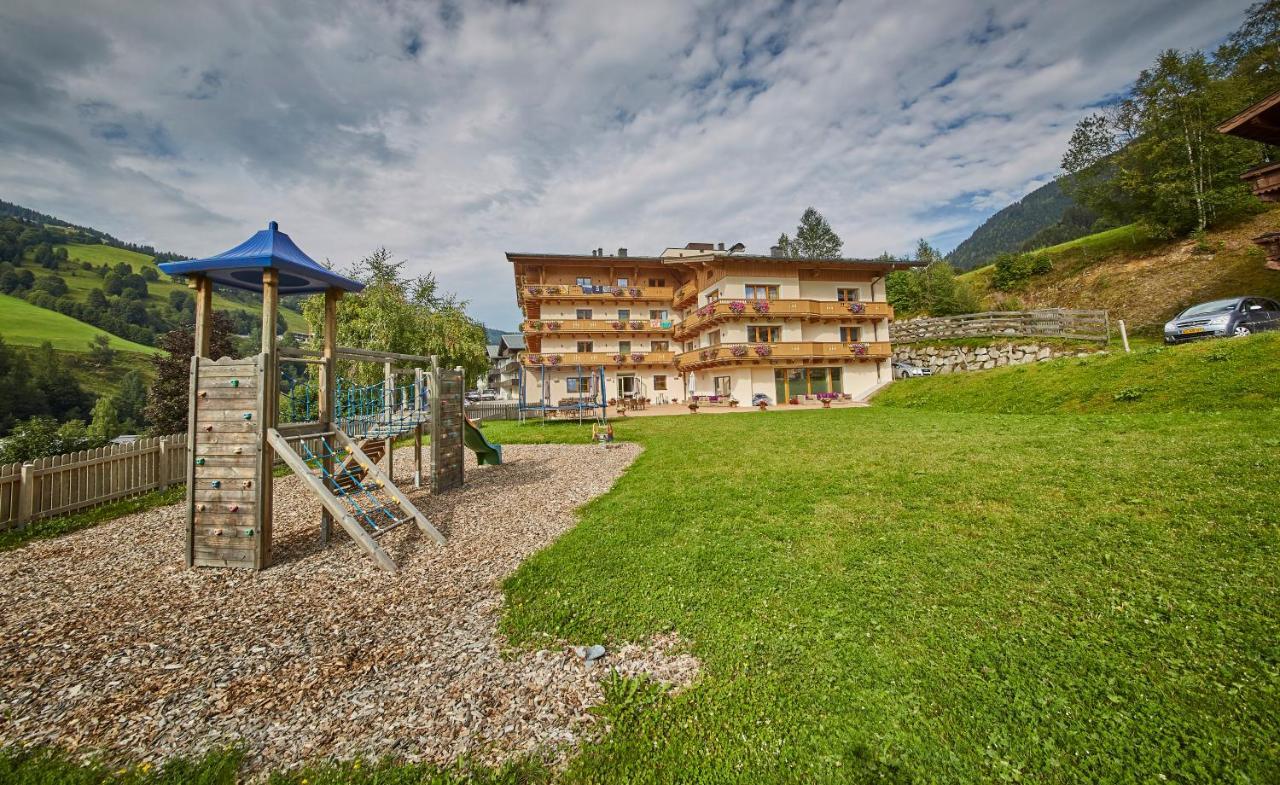 Johanneshof - Dein Mountain Wohlfuehlhotel Заалбах-Хинтерглем Екстериор снимка